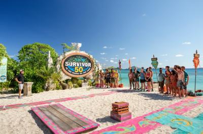 Des participants de Survivor se préparent à relever un défi. (Photo tirée de la page Facebook de Survivor.)